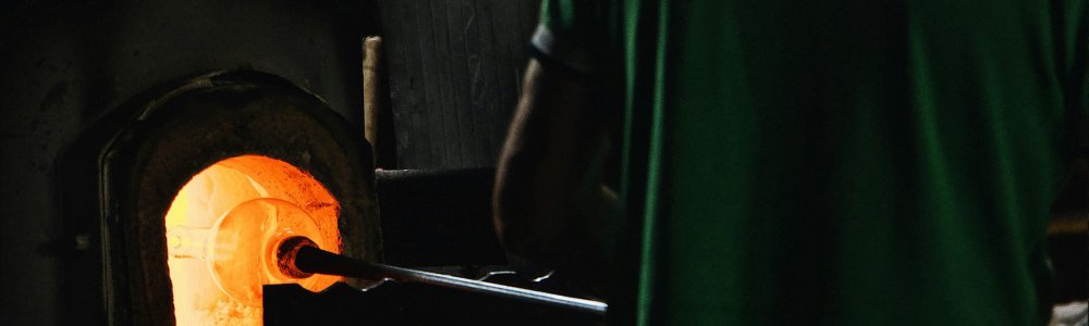 You will build an art glass furnace with the Vitcas brand. You will build an art glass furnace with the Vitcas brand.